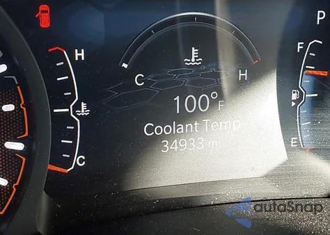 2024 Jeep Compass Trailhawk 4X4 z USA, uszkodzony, nr VIN 3C4NJDDN9RT144663